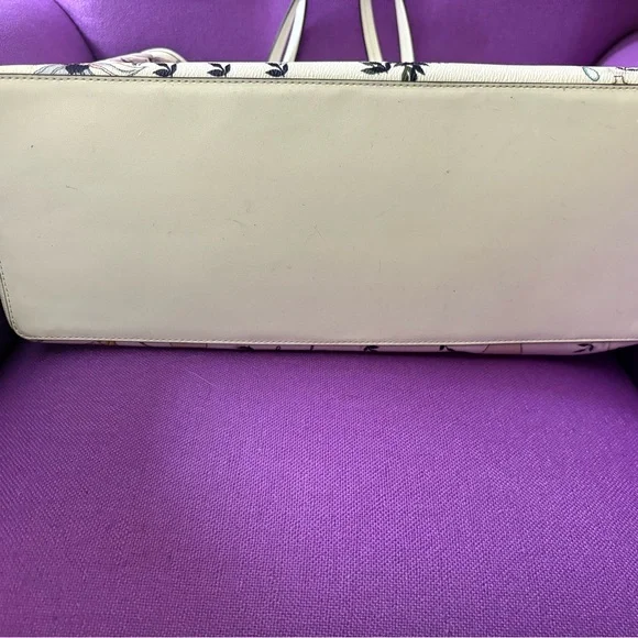 TORY BURCH KERRINGTON TOTE: POETRY OF THINGS